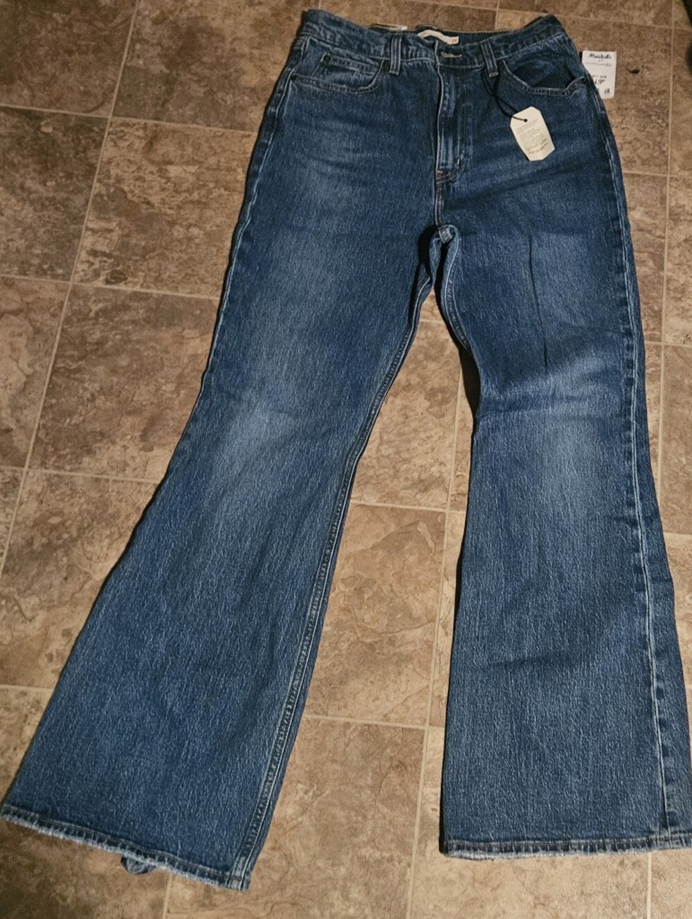 Levi's Women's Flare Jeans in Dark Blue Wash